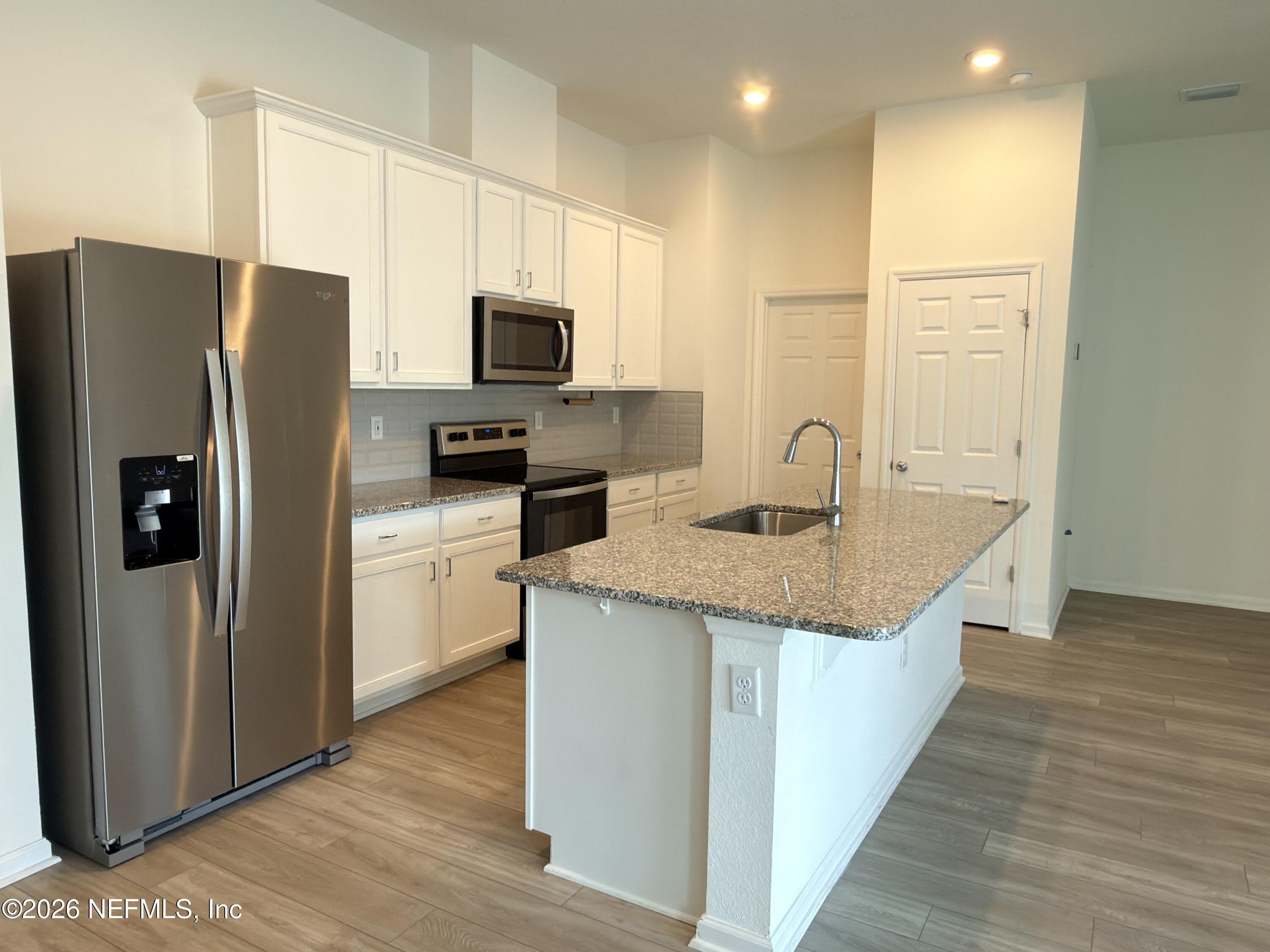 8134 BARLEY Way – photo 4