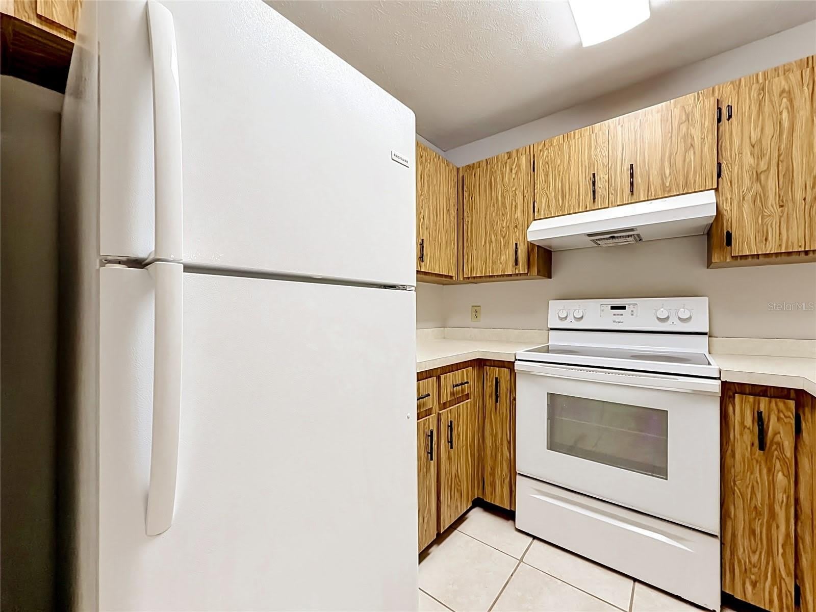 2113 Ne 38Th Avenue – photo 3