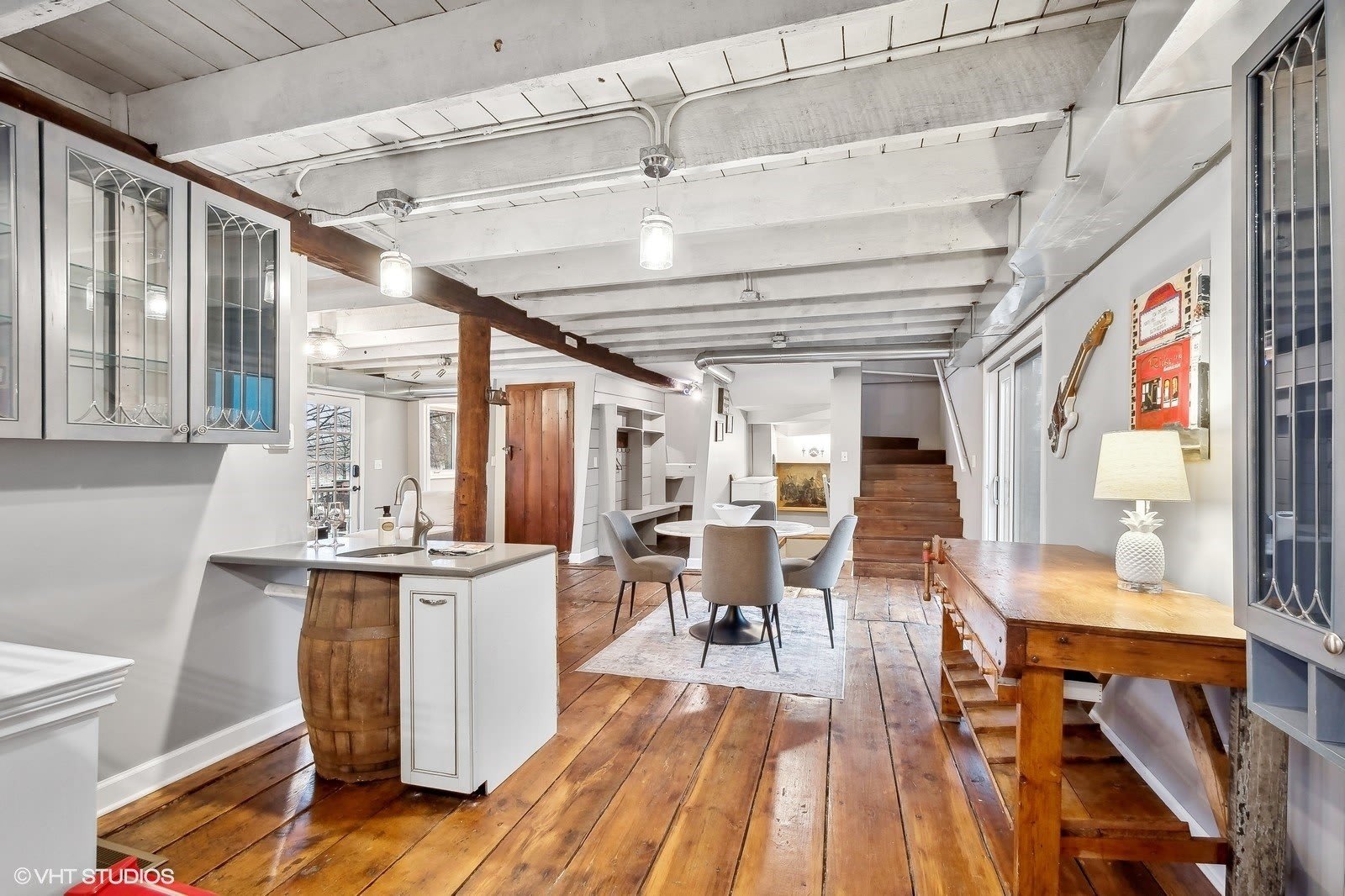 2404 Ridge Avenue – photo 3