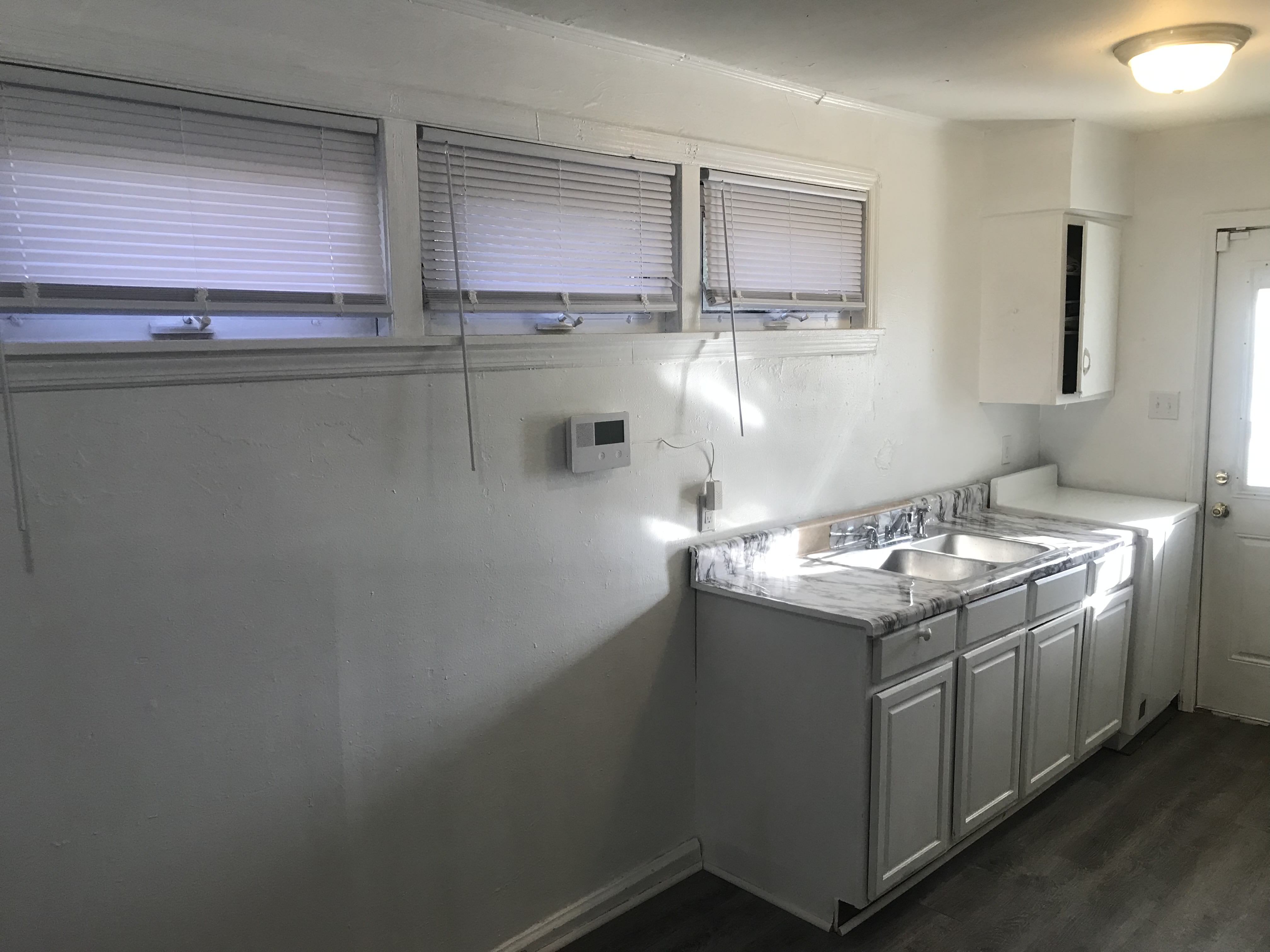 604 E Highland Ave – photo 3