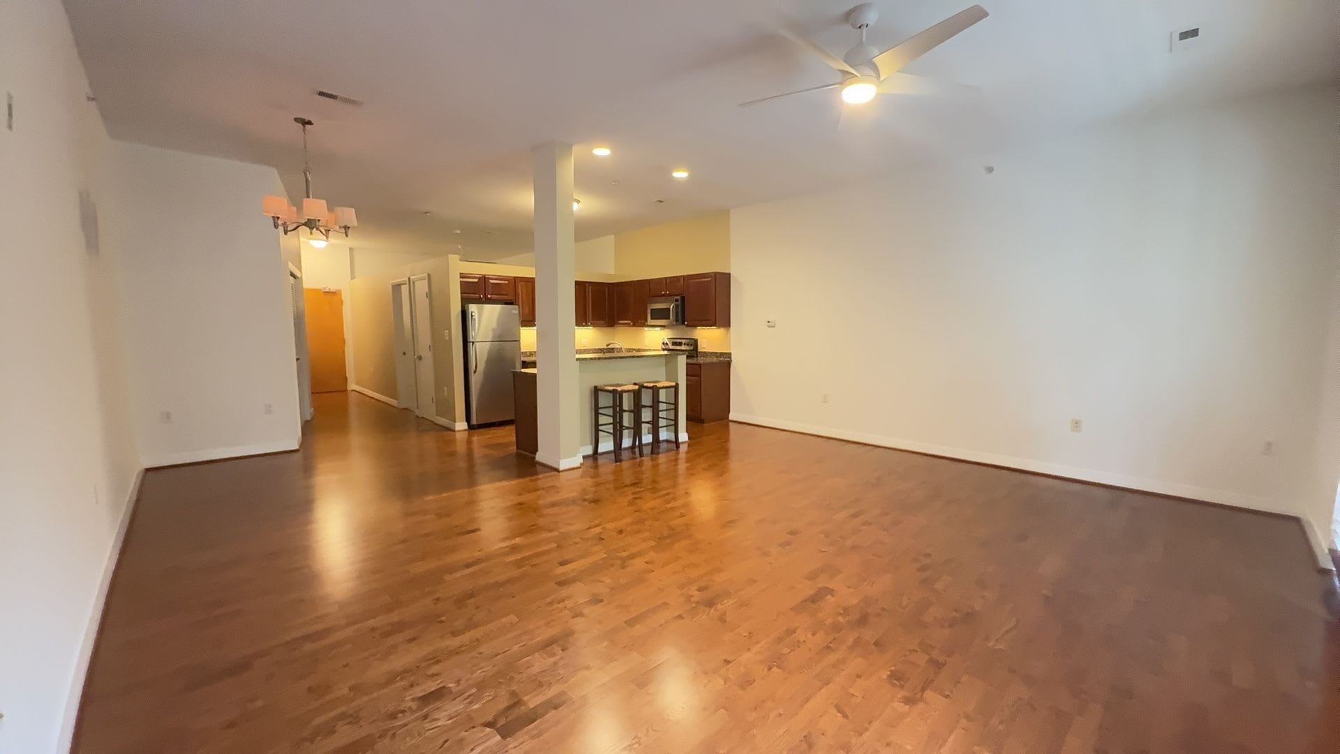 Modern 1-Bedroom Condo with Private Balcony! – photo 5