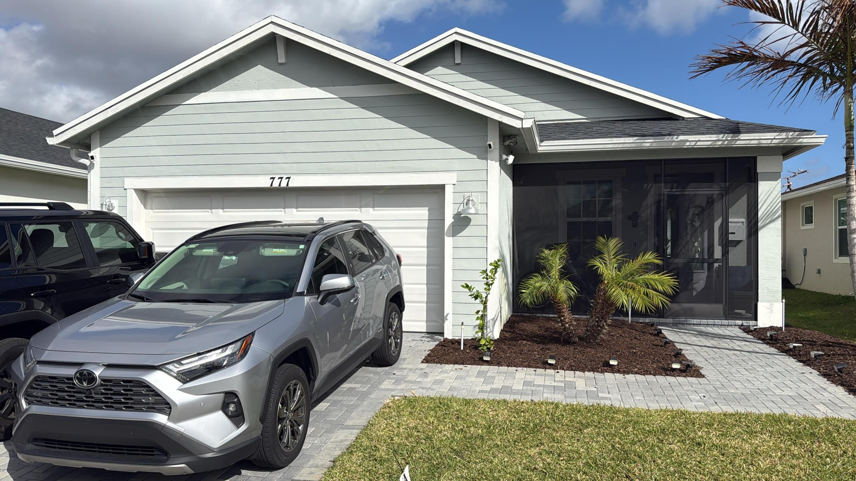 777 SE Bloomfield Road SE – photo 1