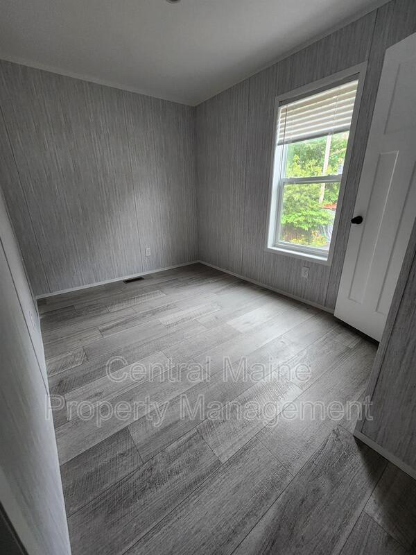 11 Austin Dr. – photo 4