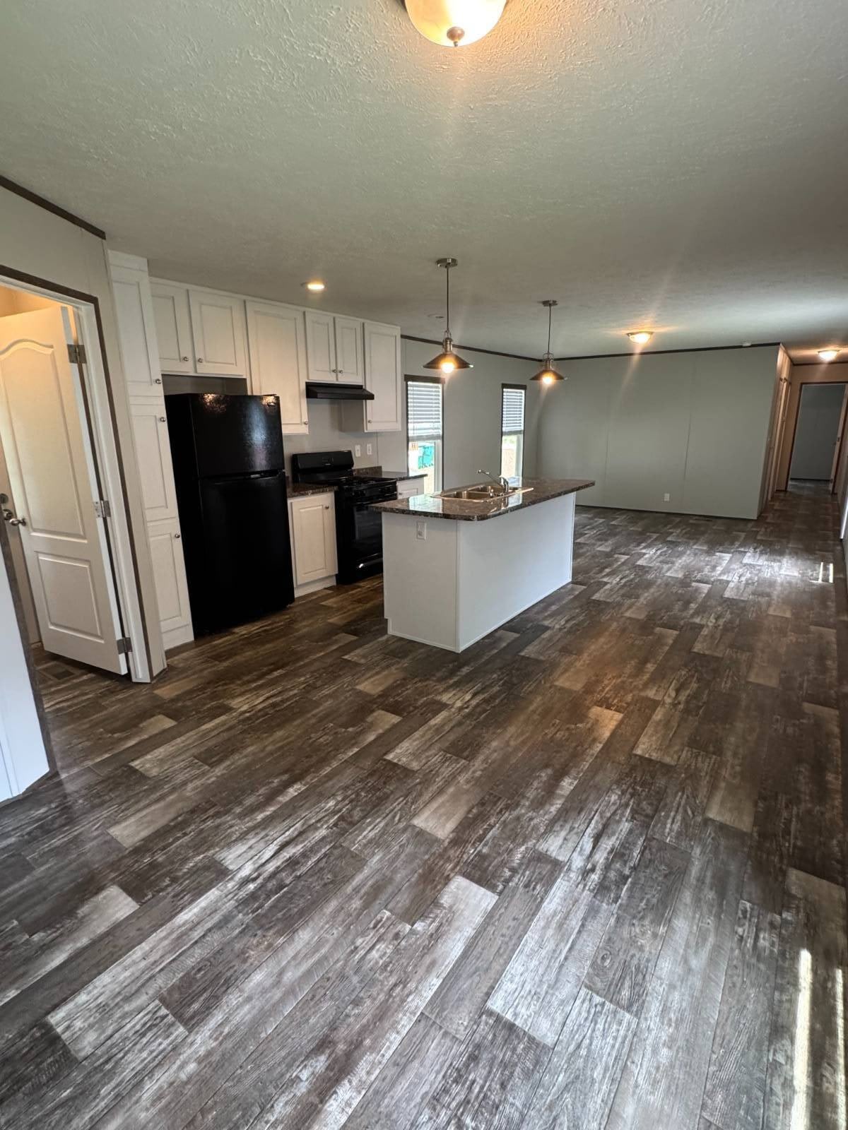 269 Manchester Ave – photo 4
