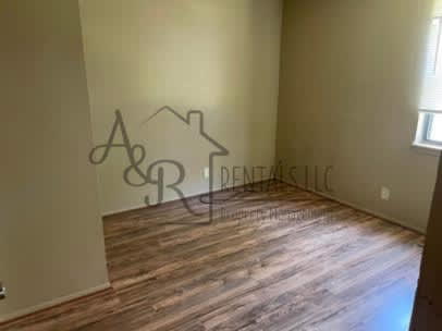 809 West 6Th Street – photo 5