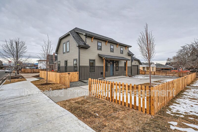 3701 N Steele St – photo 1