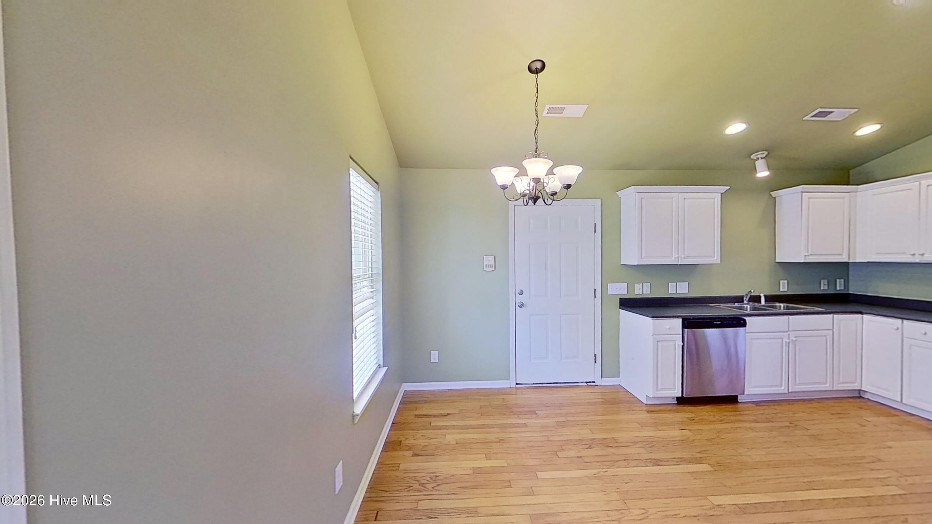627 Tabor Lane – photo 4