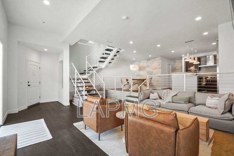 9842 Portola Drive – photo 5