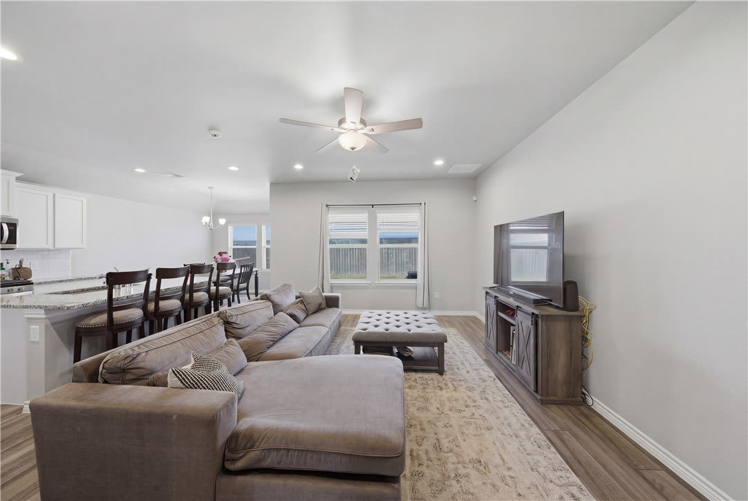 7710 Bronco Buster Drive – photo 4