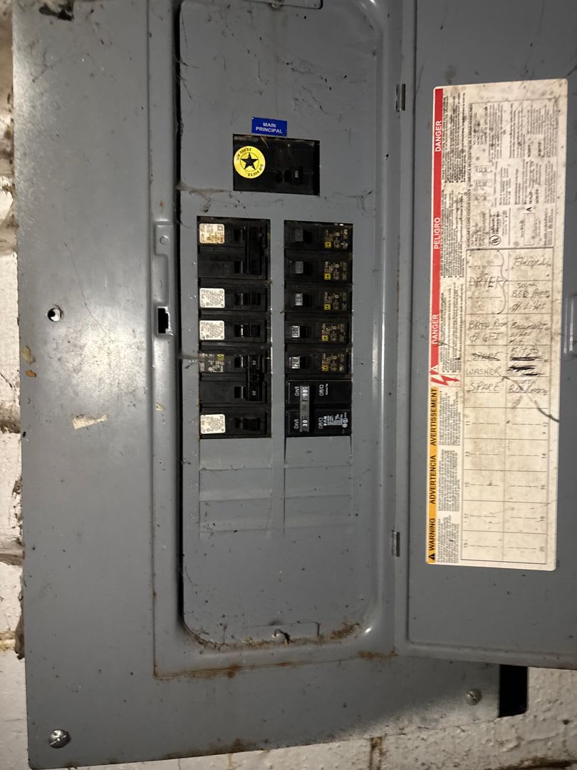 Owner financing / Handyman Special / Investment Opportunity – photo 3