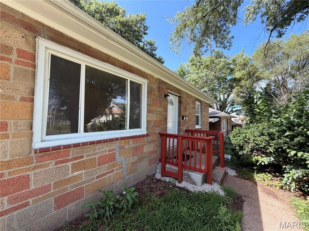 5721 Acme Avenue – photo 3