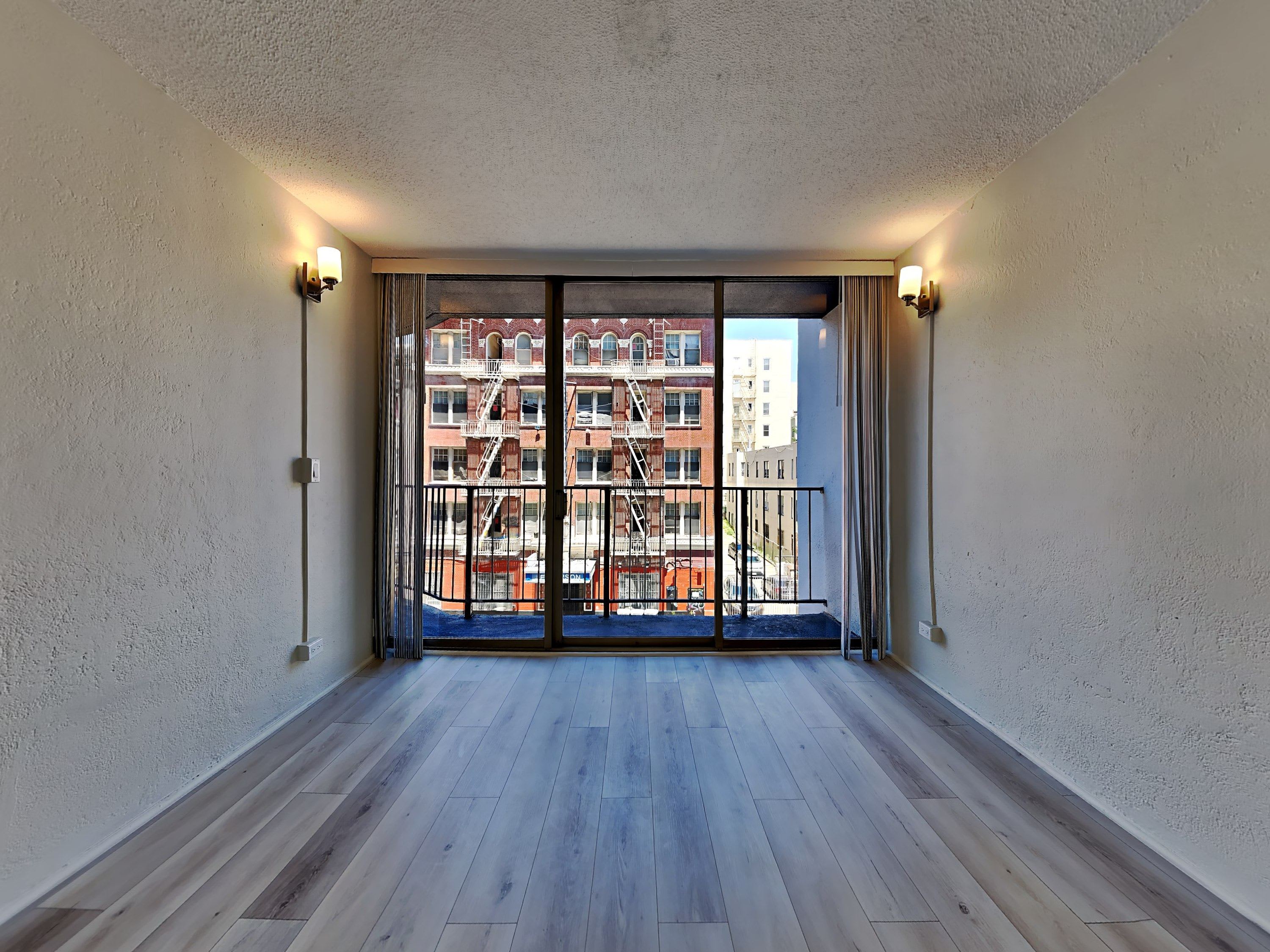 Mosser Towers – photo 4