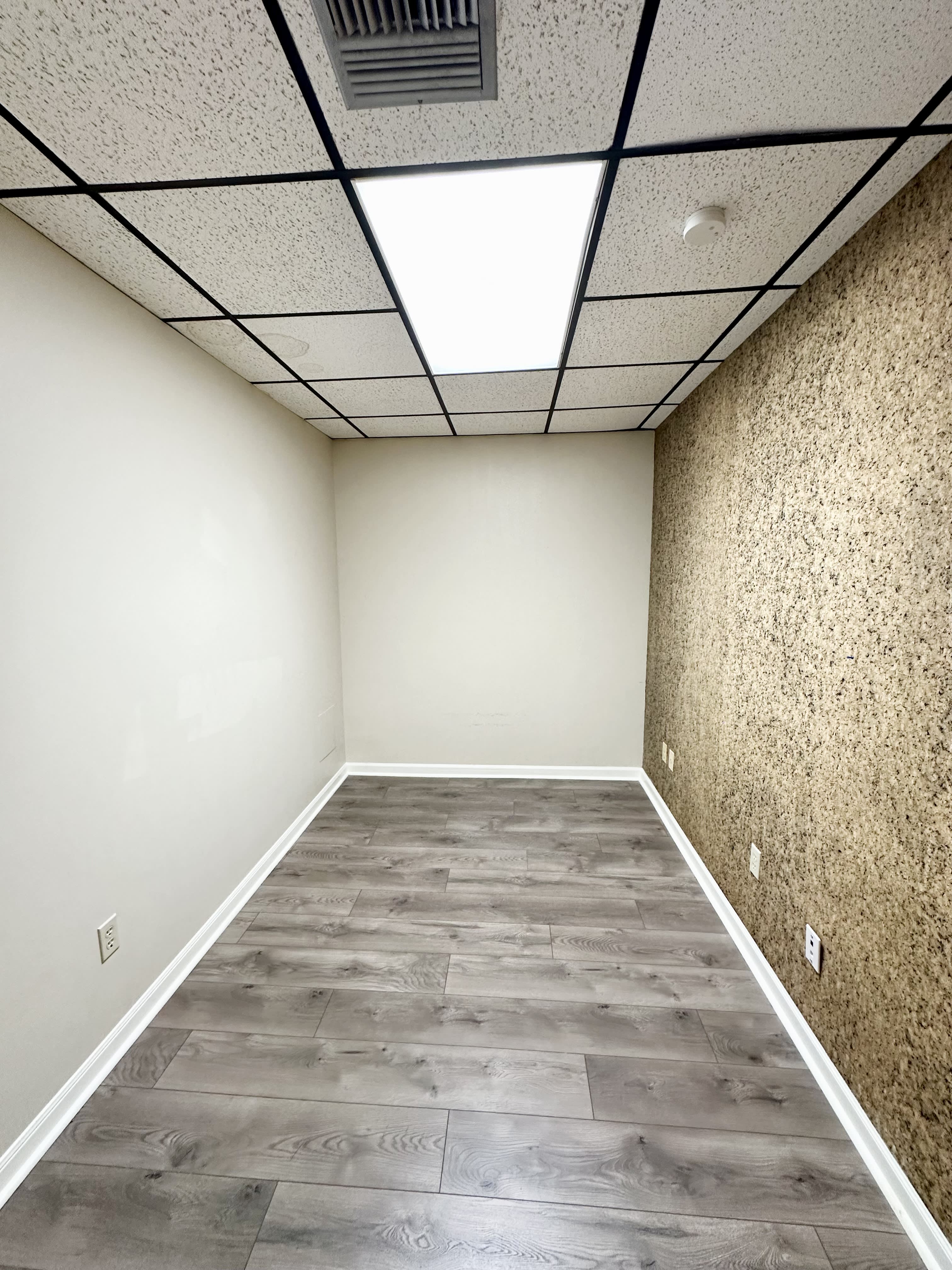212 Exchange Pl – photo 2
