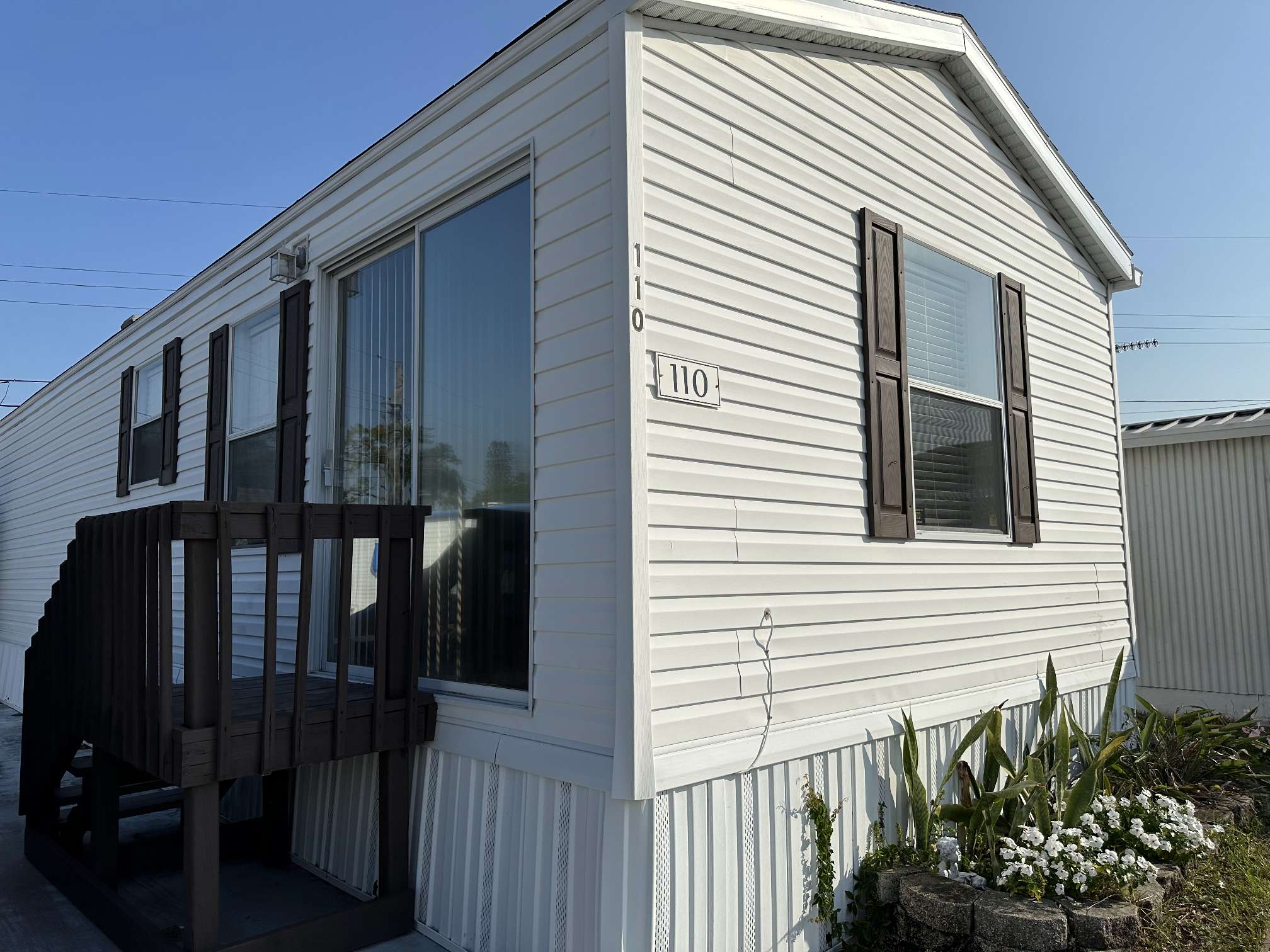 110 51St Ave Terrace W – photo 1