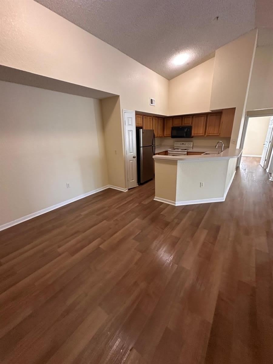 13013 MULBERRY PARK Drive – photo 4