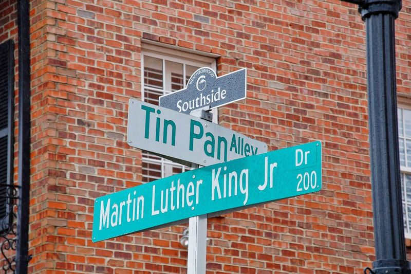 230 Martin Luther King Jr Dr – photo 3