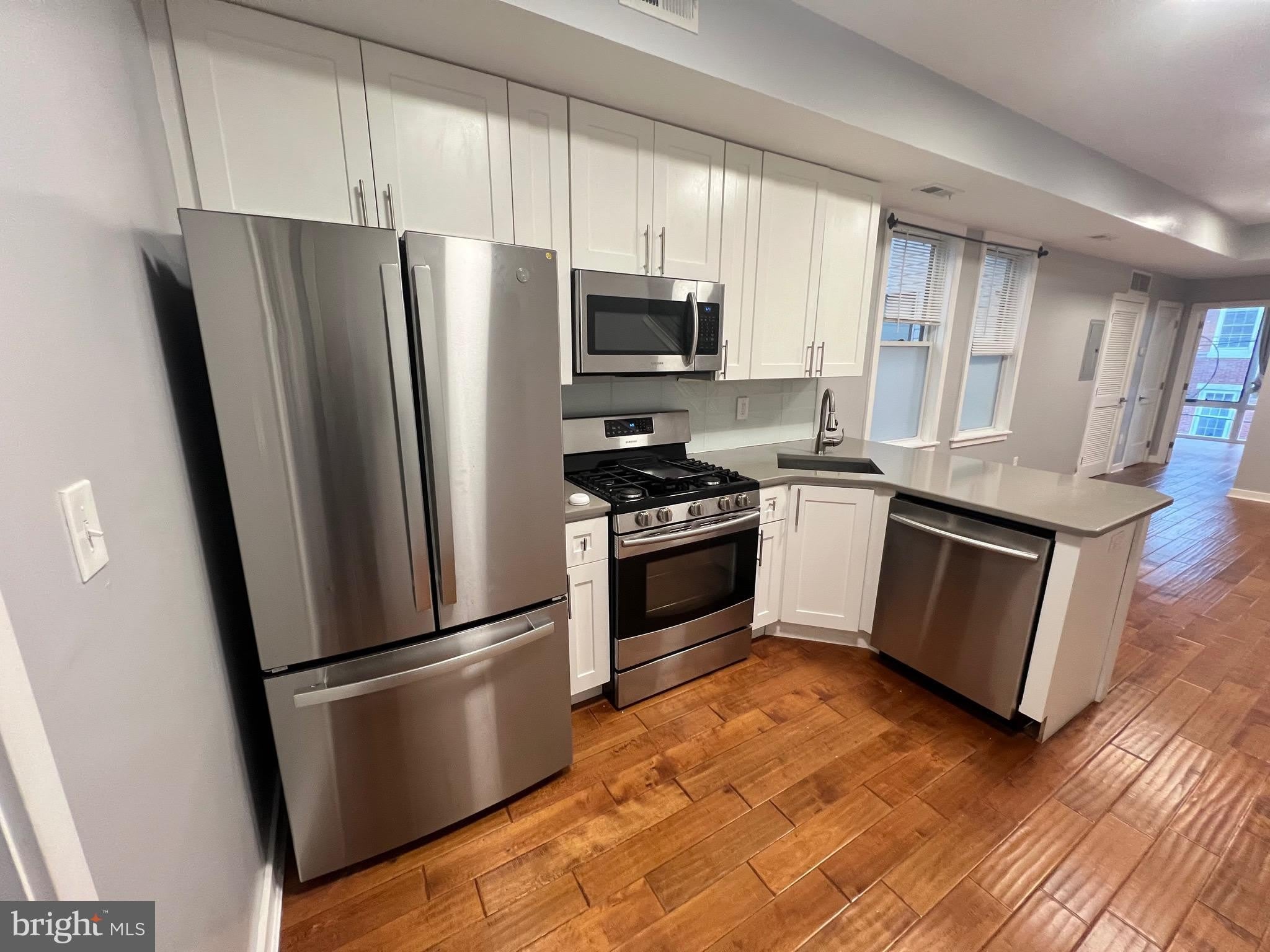 924 N 15TH Street – photo 3