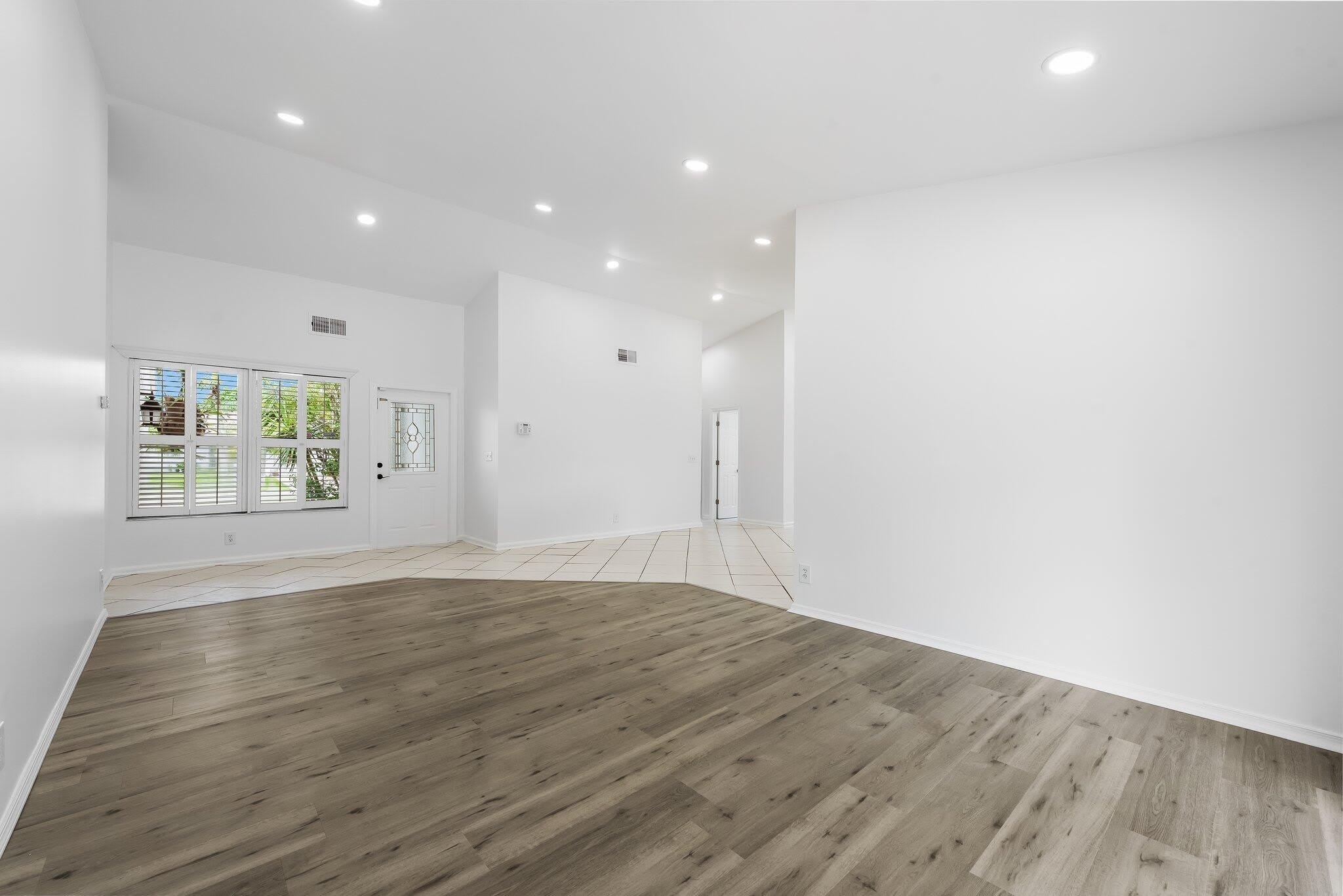 9718 Lancaster Place – photo 3