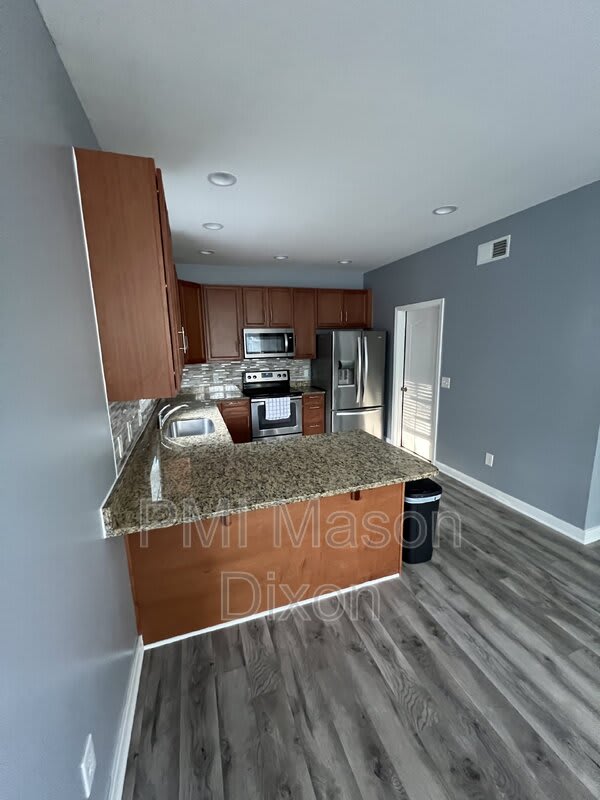 360 Baltimore Ave – photo 5