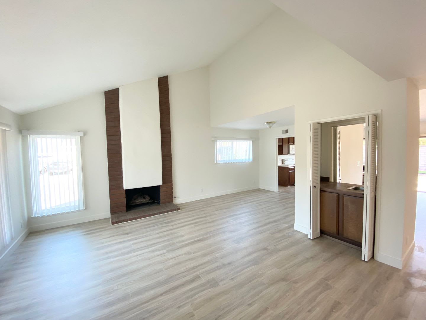 Amazing Pet friendly Anaheim home! – photo 4