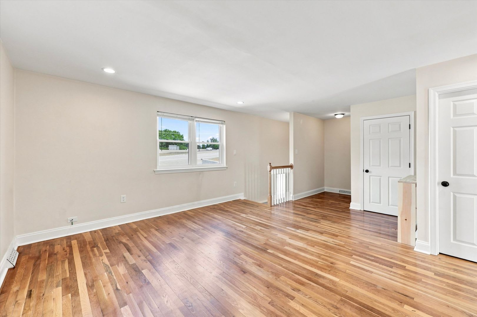 3 Bedroom Renovated Borough Townhome With Fenced Yard Off Street Parking Walk To Downtown West Chester – photo 2