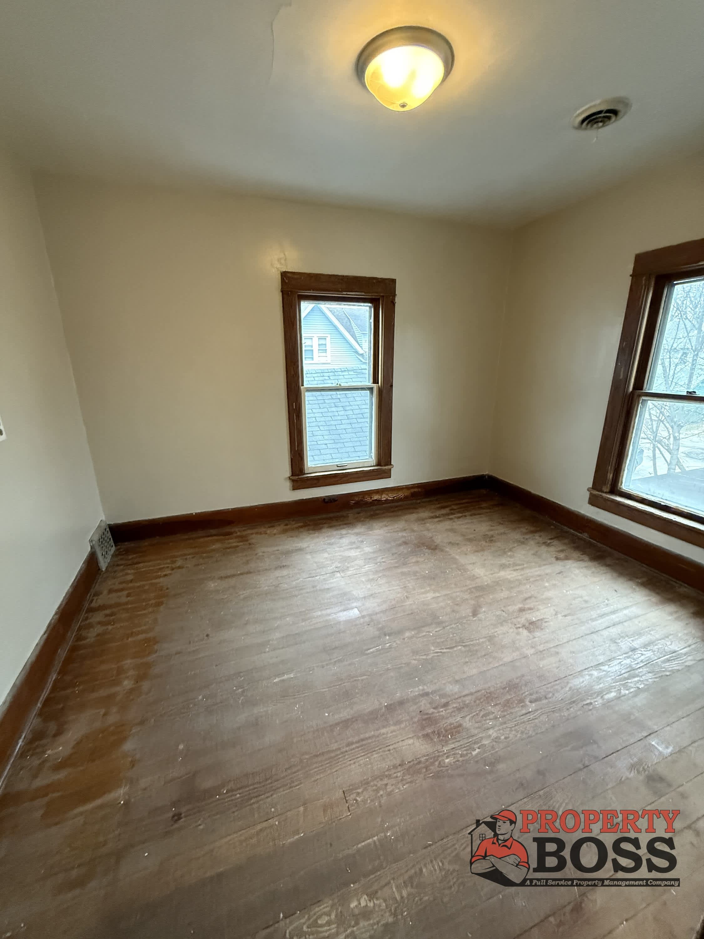 303 Harrison Street – photo 3