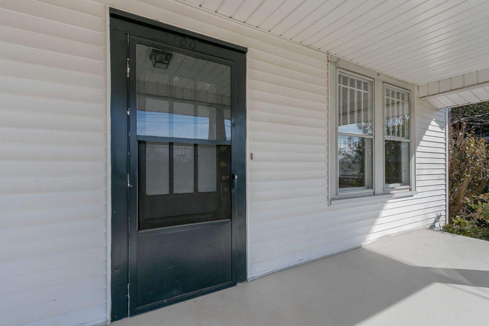 Updated West End Cottage – photo 5