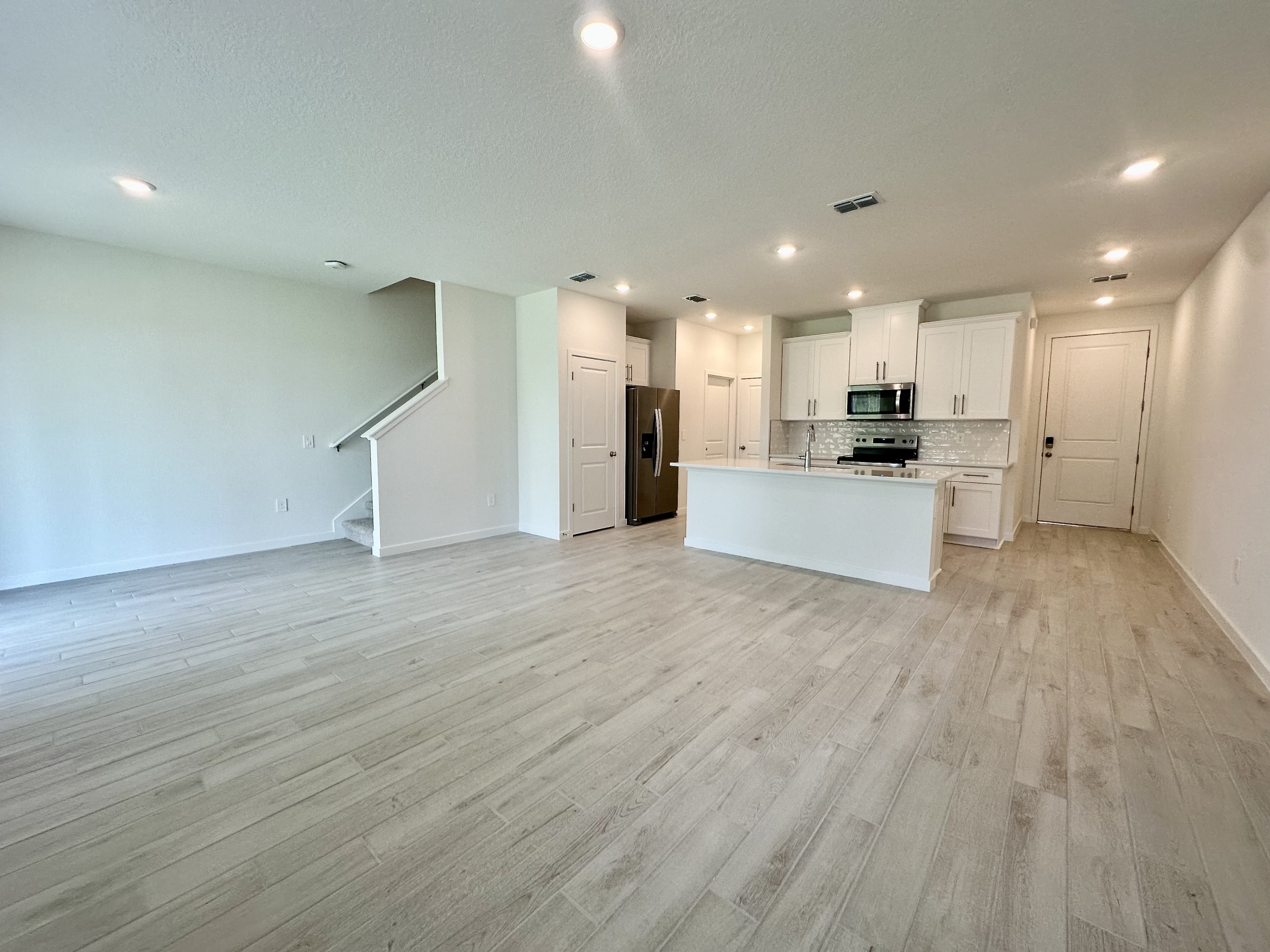 166 Yellowstone Drive – photo 2