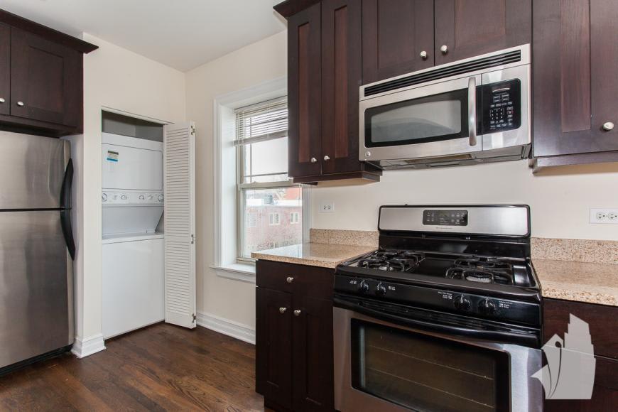 3812 N Sheffield Ave – photo 3