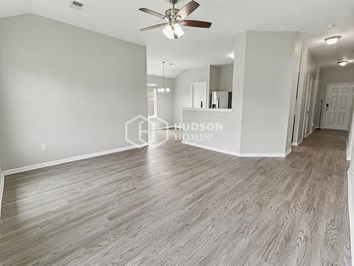 681 Deerwood Drive – photo 4