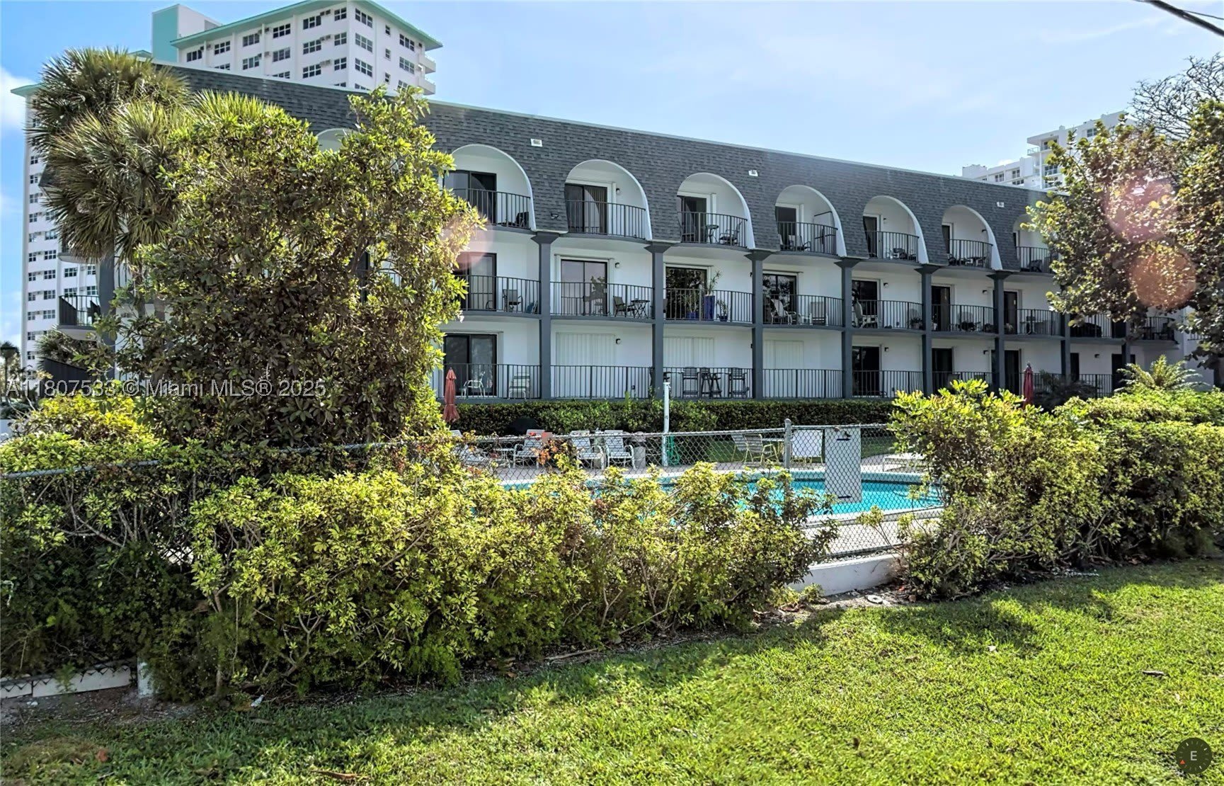 4013 N Ocean Drive – photo 4