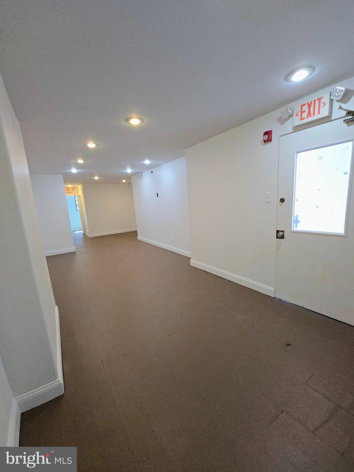 634 E ALLEGHENY Avenue – photo 4