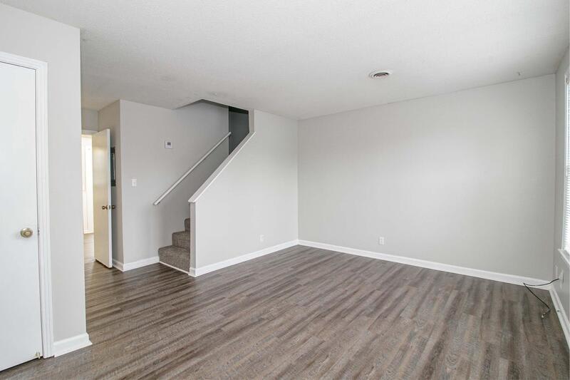 812 E Golfview Place – photo 2
