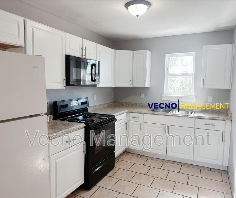 302 Cooper Street – photo 2