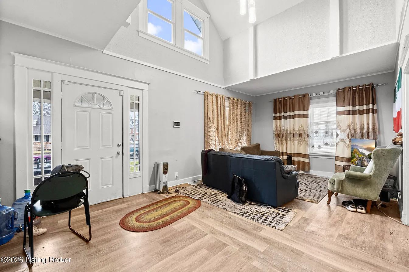 1456 Beech Street – photo 3