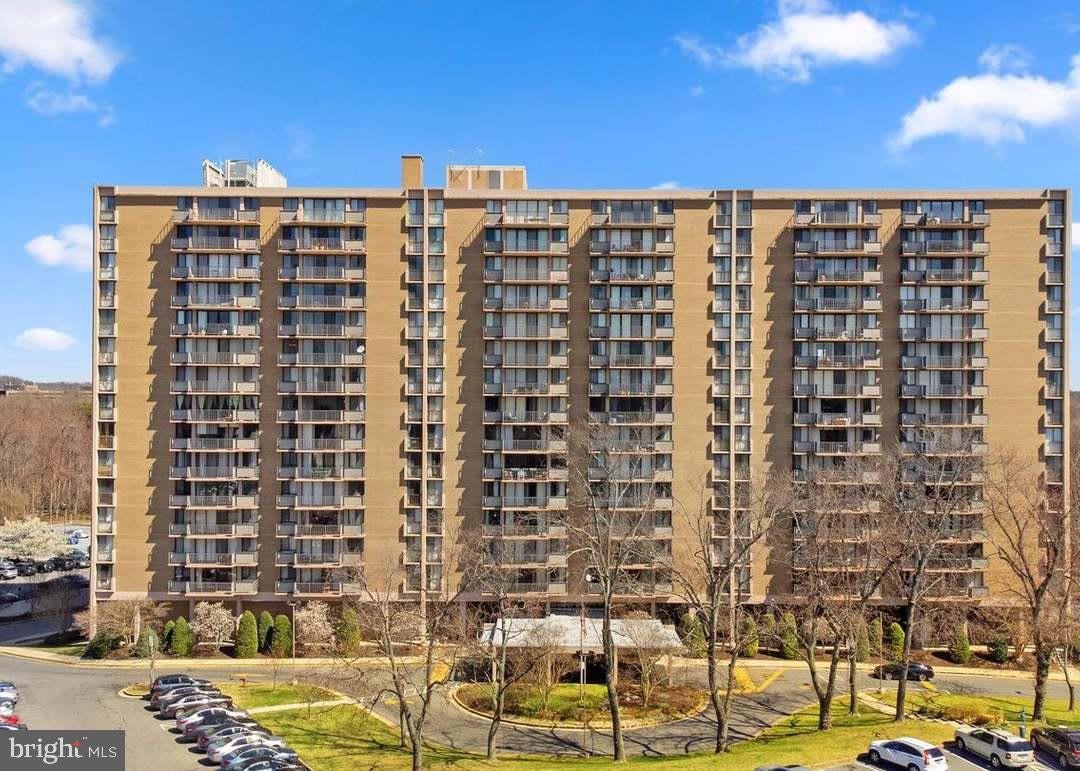 6100 WESTCHESTER PARK Drive – photo 1