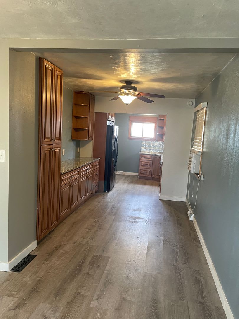 Large Single Family Residence for Rent! – photo 3