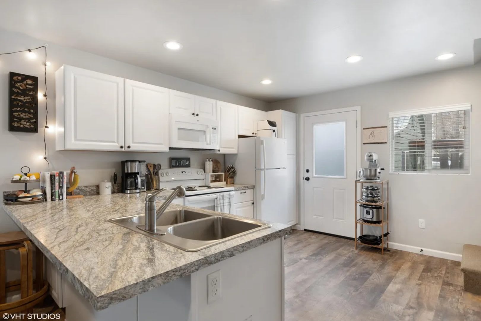 2B 1 5Ba Duplex For Rent – photo 5