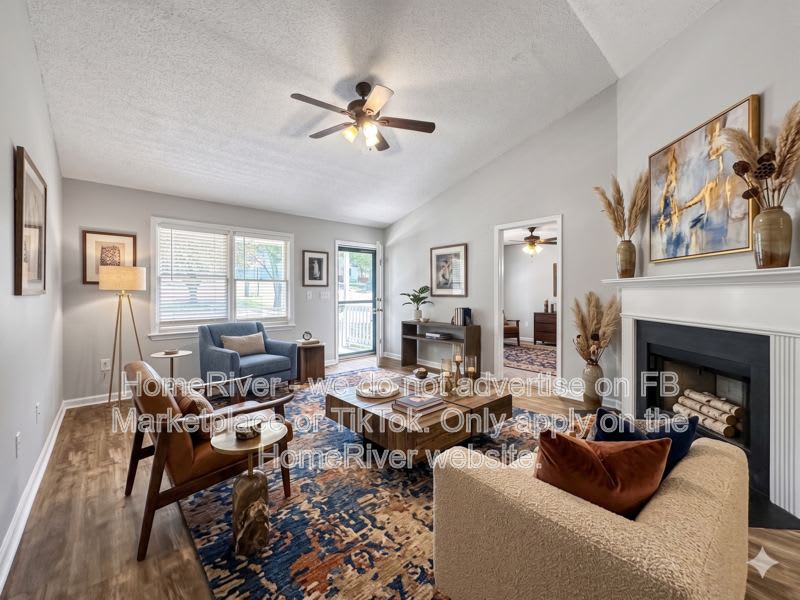 368 Wesley Mill Pl – photo 2