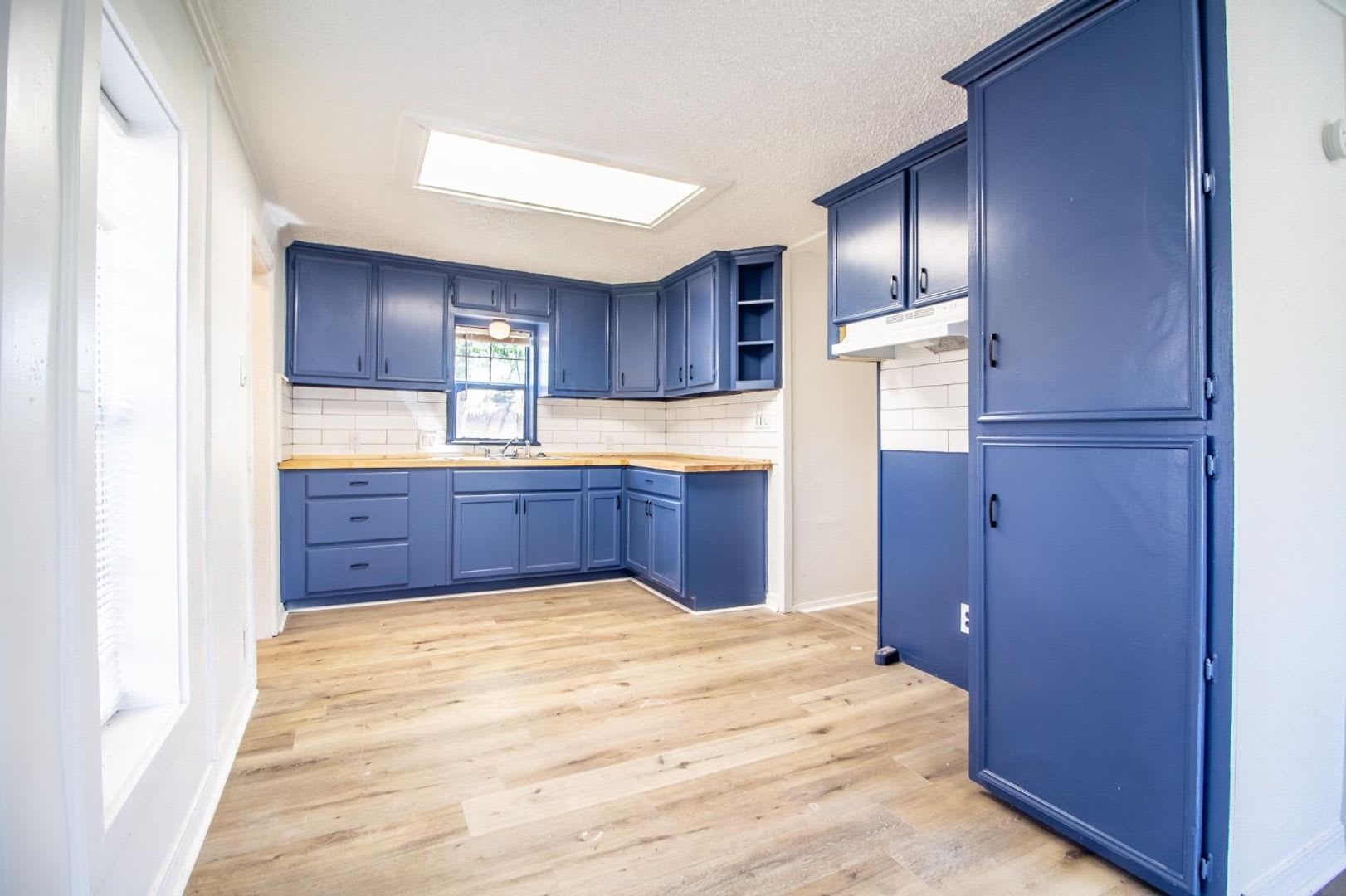 Updated 2 bed 1 bath house – photo 3