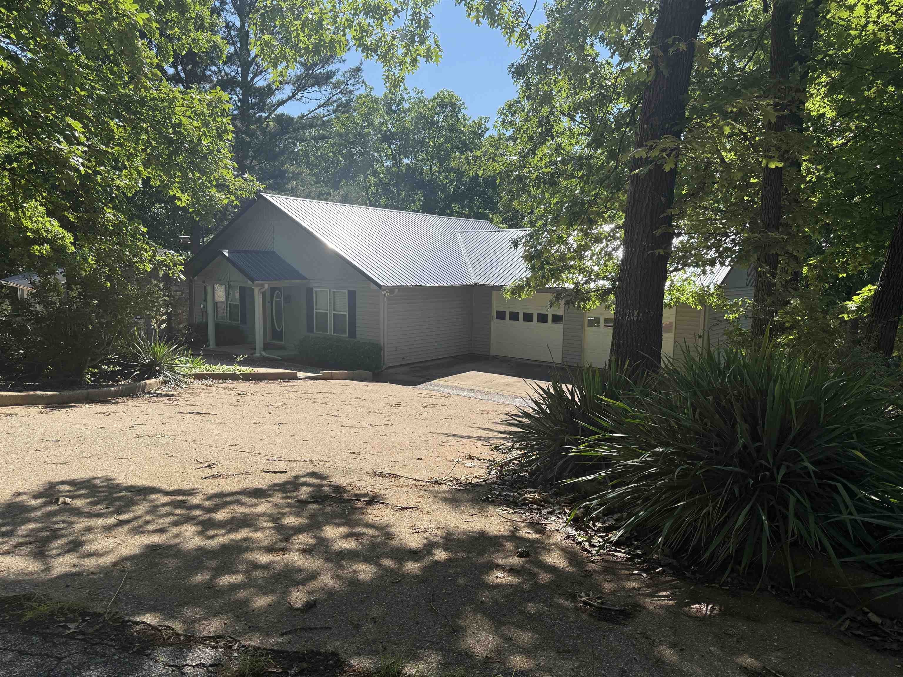 20 N Lakeshore Drive – photo 2
