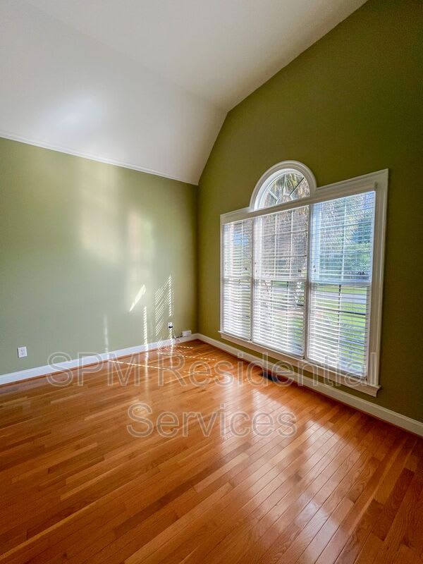 726 Wine Cellar Cir – photo 5