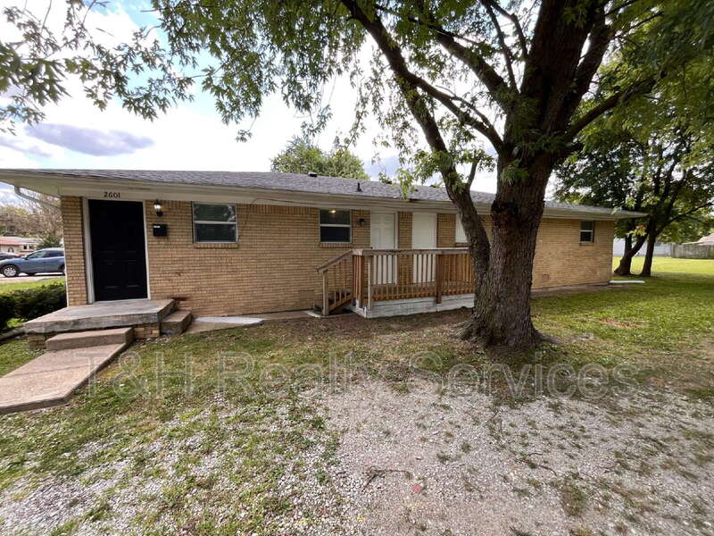 2601 East Bradbury Avenue – photo 4