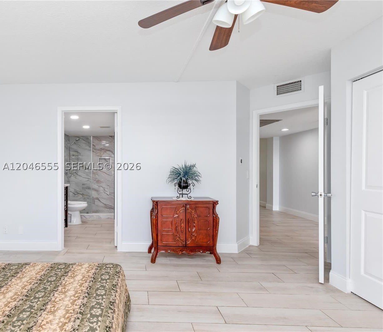 1110 SW 125th Ave – photo 4