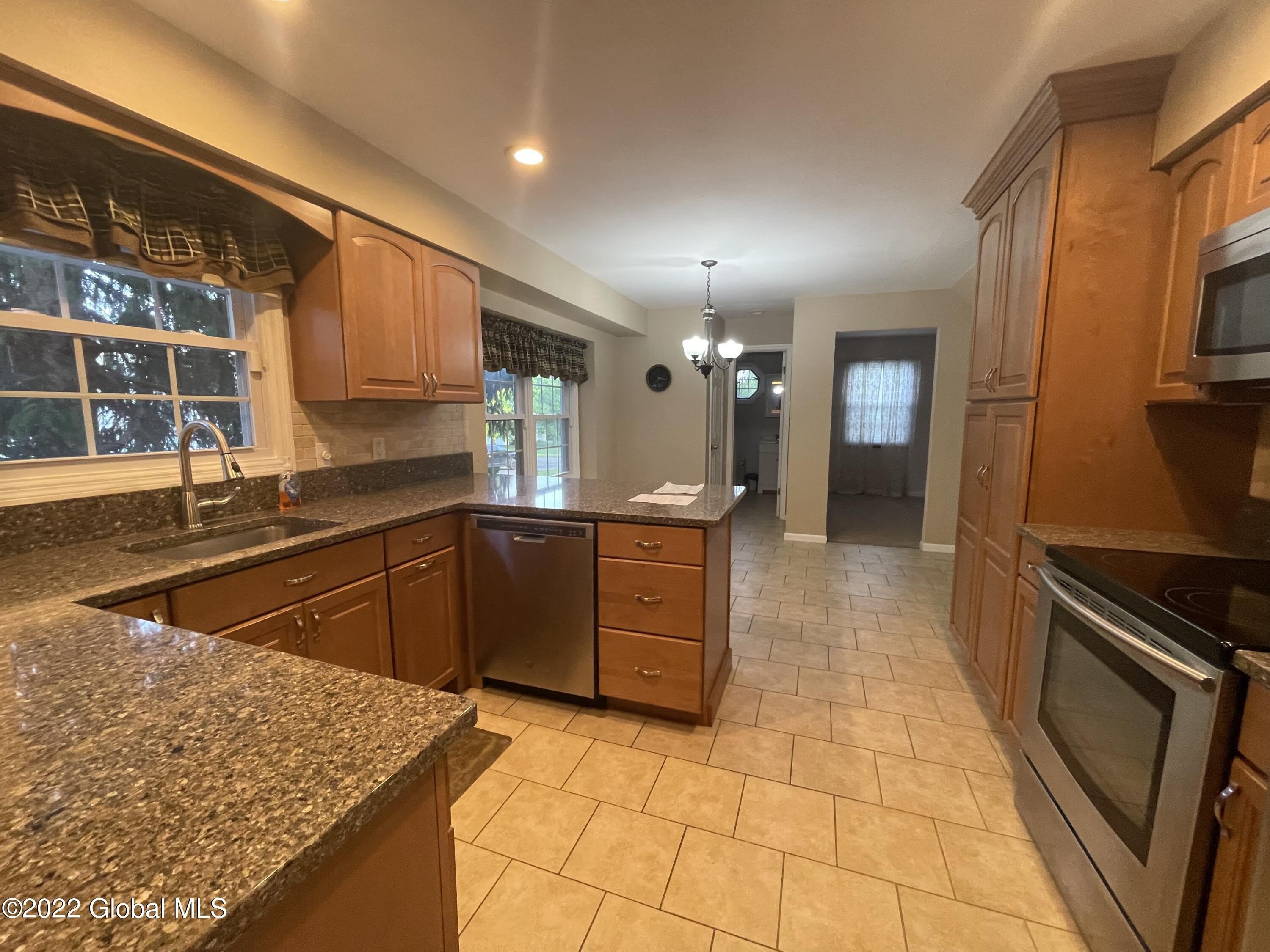 63 Swatling Road – photo 2