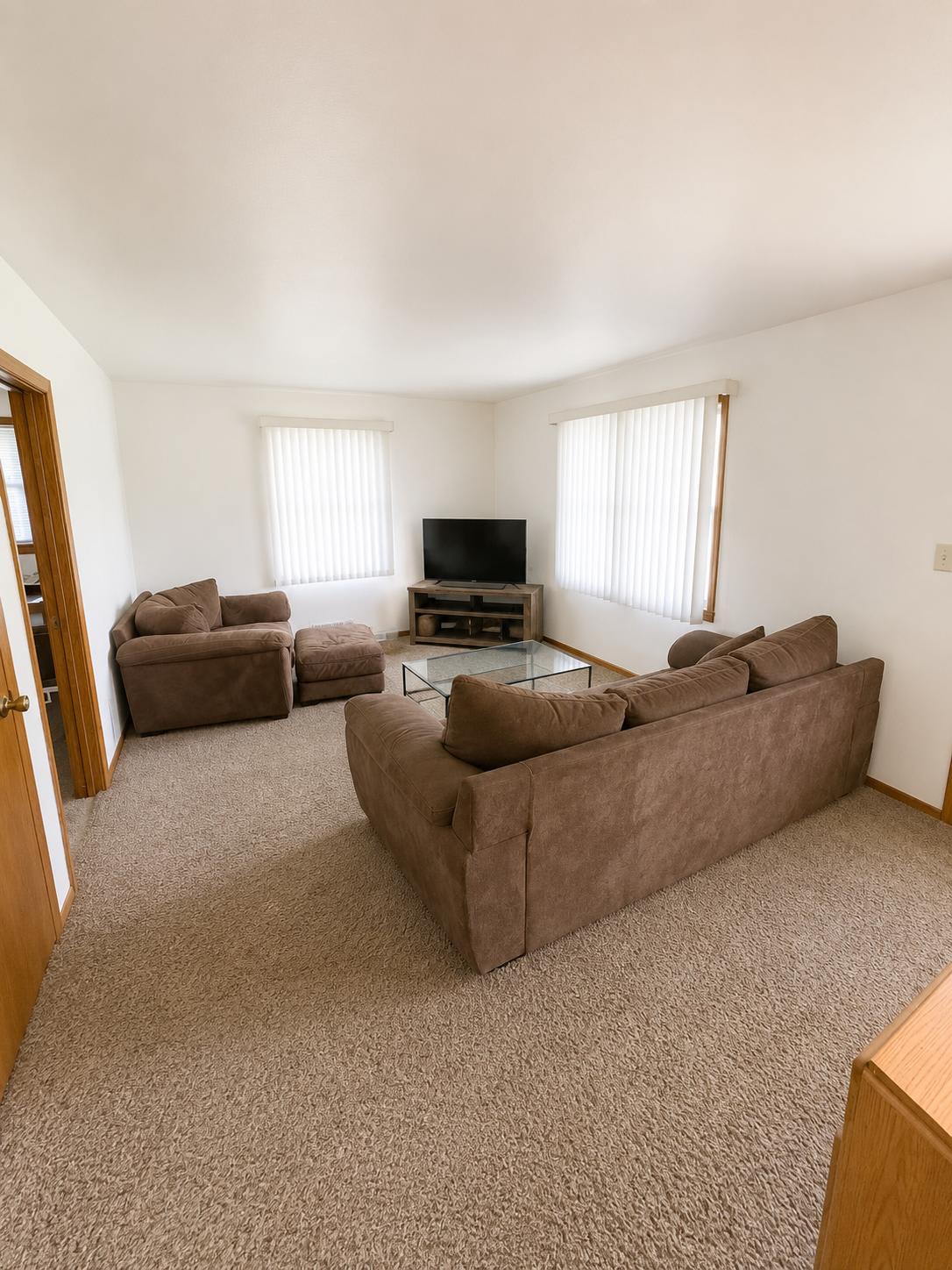 2118 Melrose Drive – photo 2