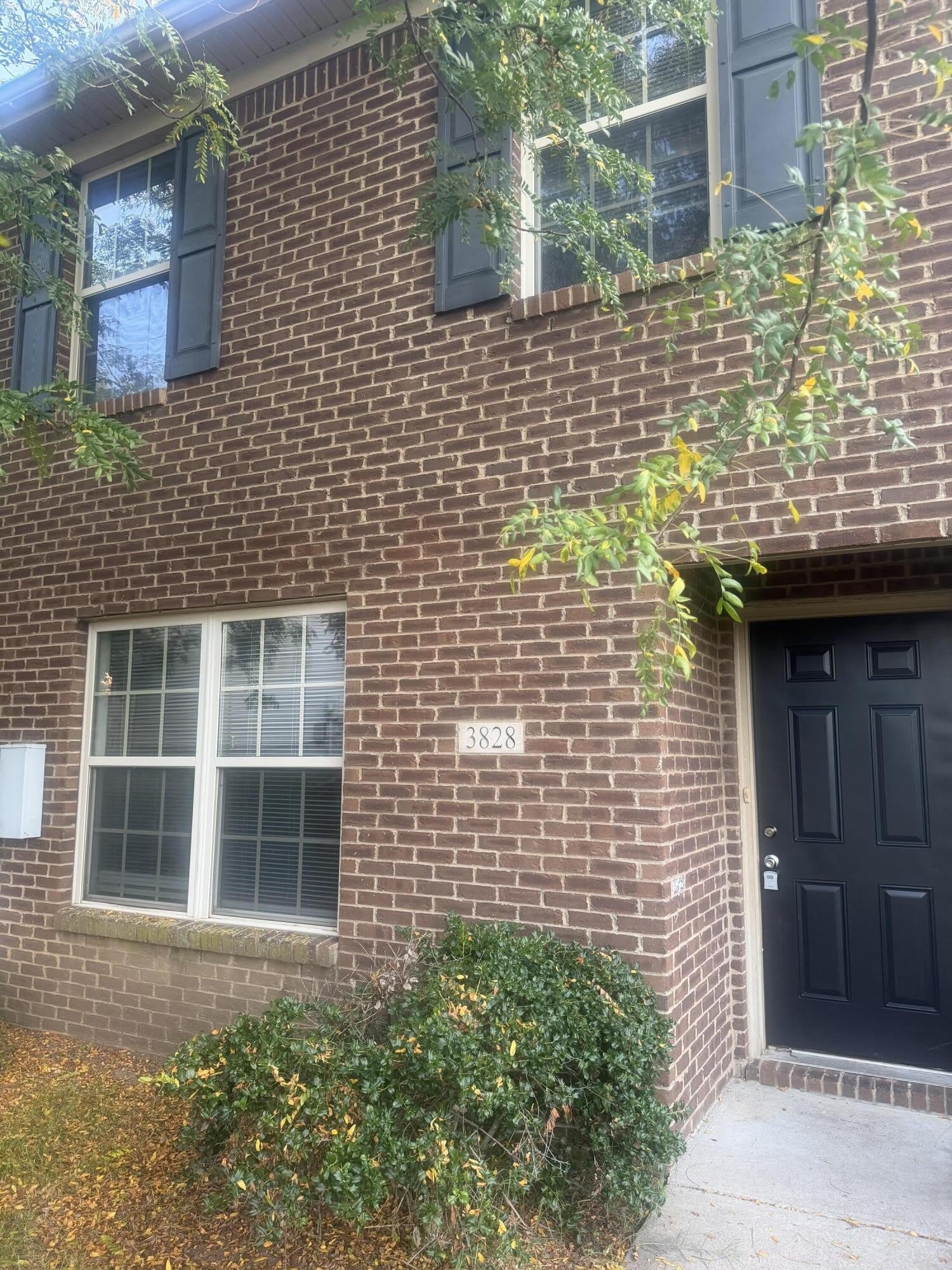 3828 Pinecrest Way – photo 1
