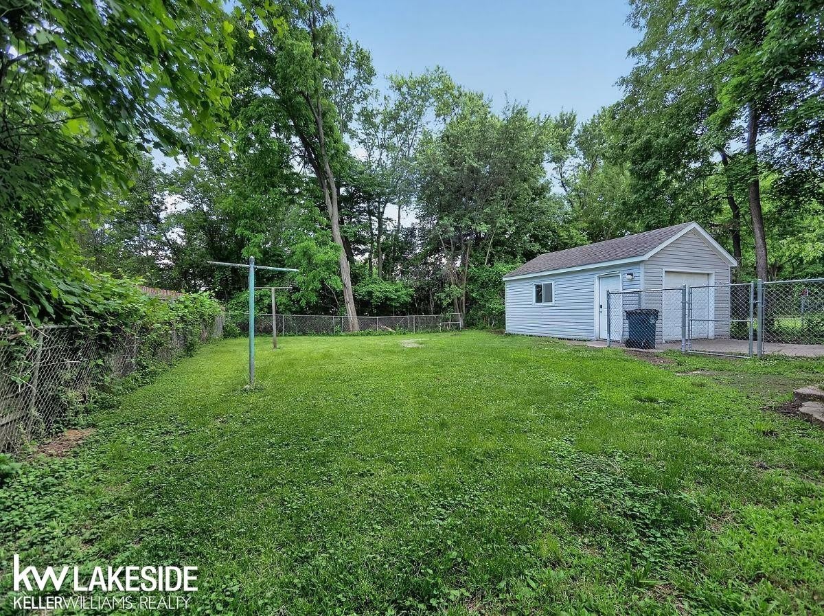 388 E South Boulevard – photo 4