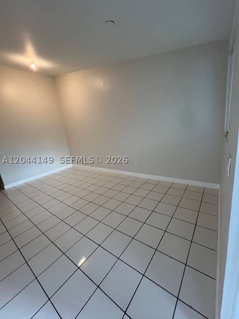 1661 Se 28Th St – photo 2
