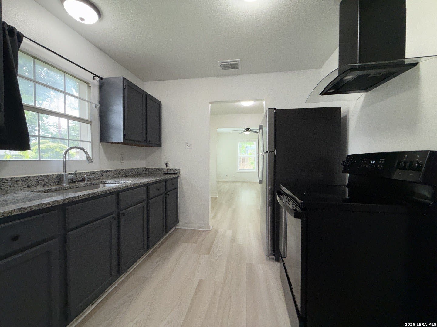230 Goforth Dr – photo 2